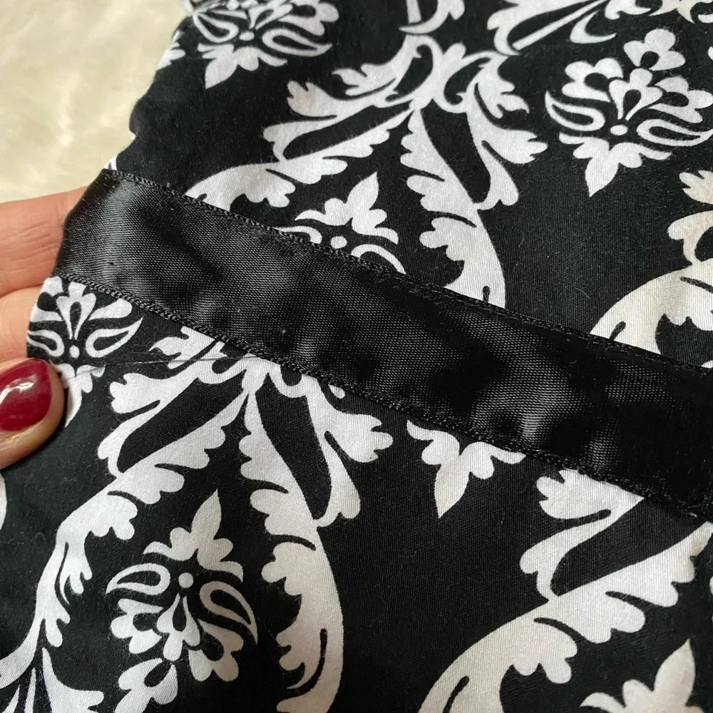 Hanna Andersson Black and White Dress Size 90/3T - Picture 4 of 6